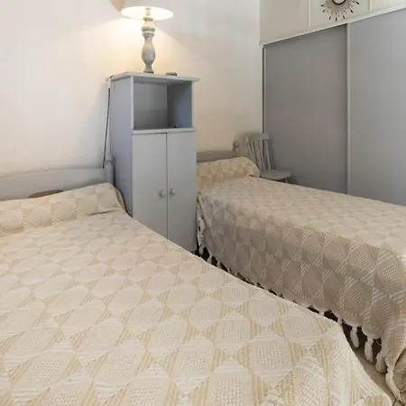 Family Retreat In Apartament Agde
